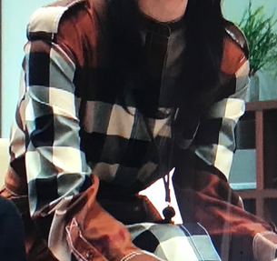 六本木クラスで平手友梨奈がバーバリーのシャツワンピースを使用 ...